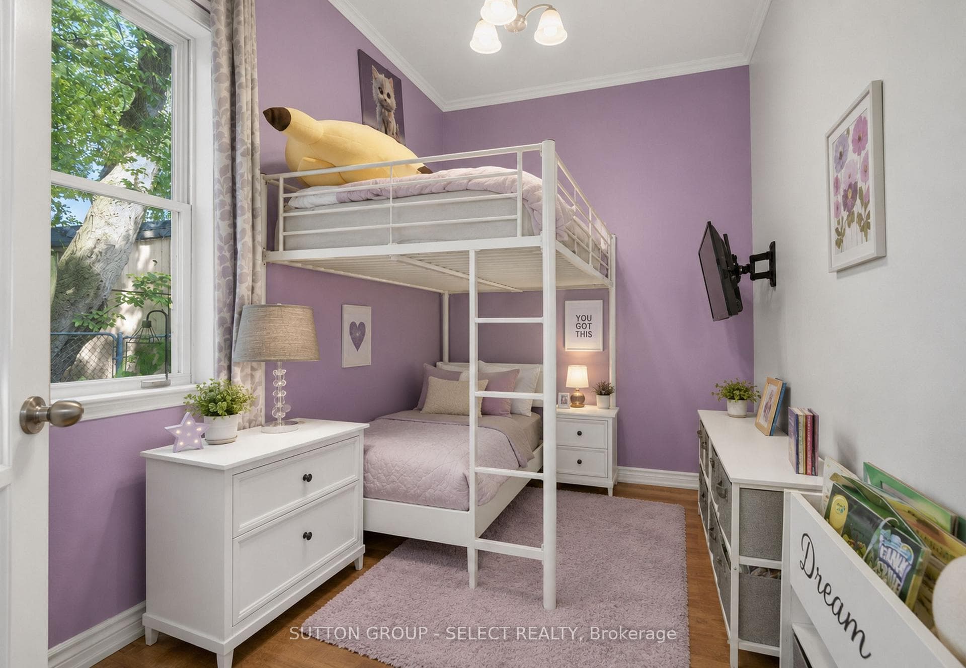 174 Clarence Street photo 11