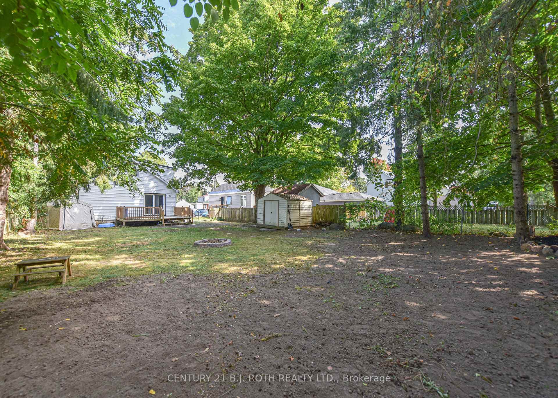 39 Westmount Drive photo 5