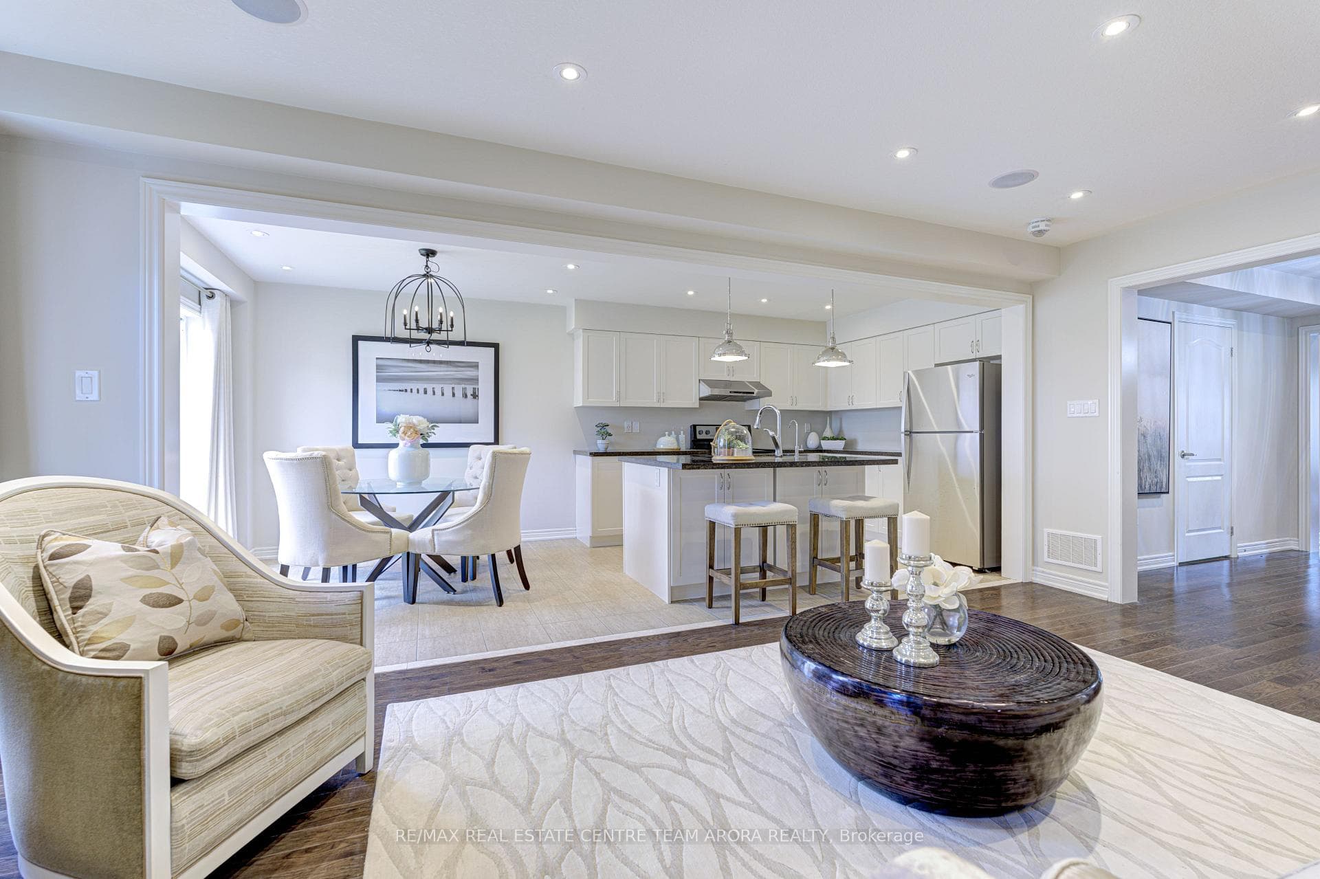 35 Rosebrugh Avenue photo 6
