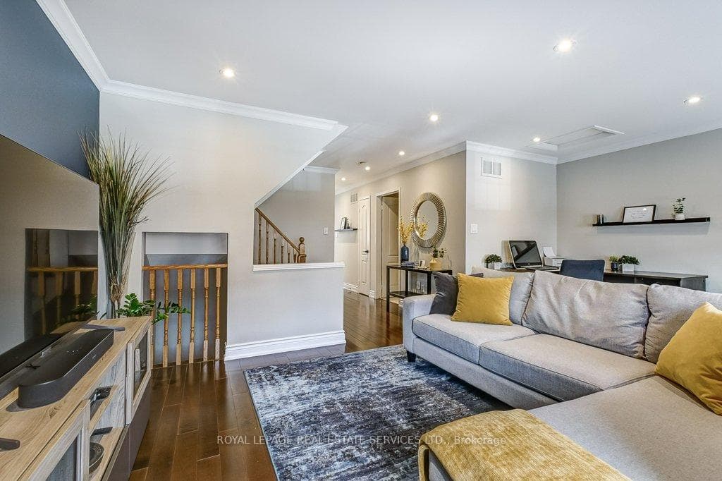 78 Gatwick Drive photo 17