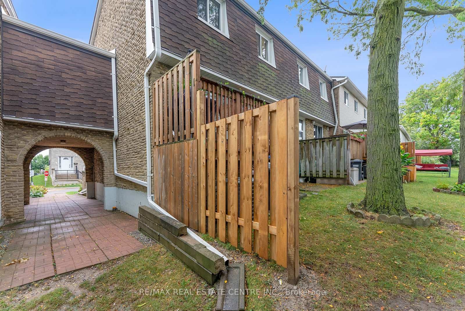 830 Stainton Drive Unit 10 photo 37