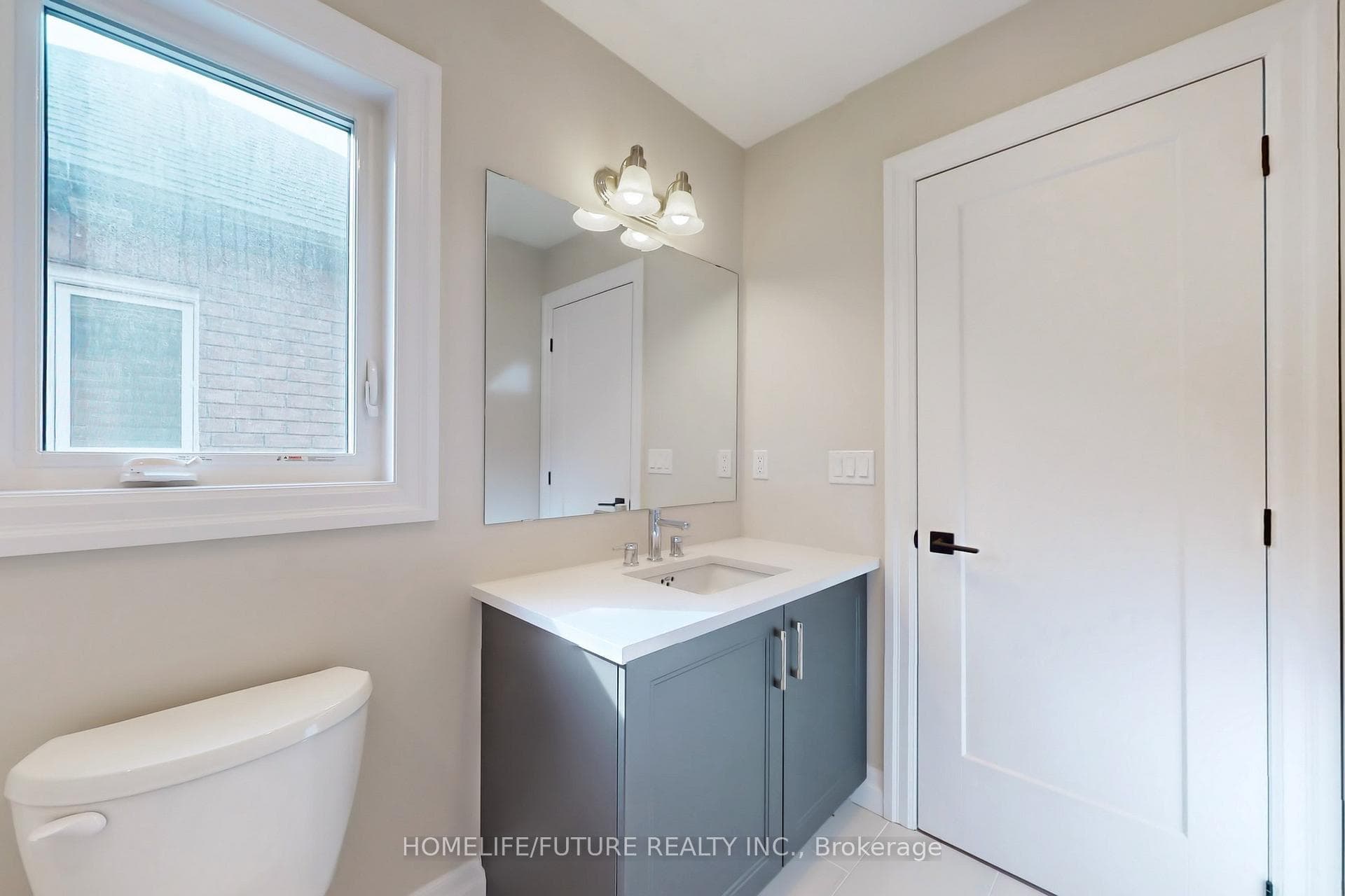 229 O'Neil Street photo 30