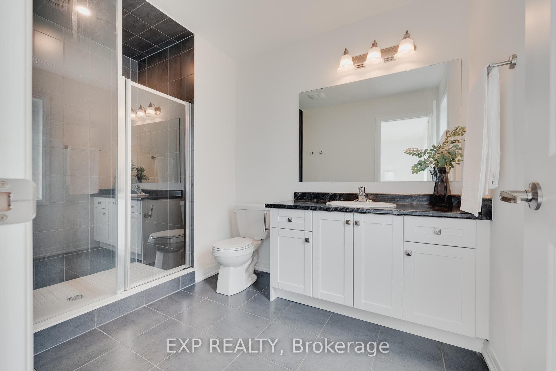 55 Freedom Crescent photo 15