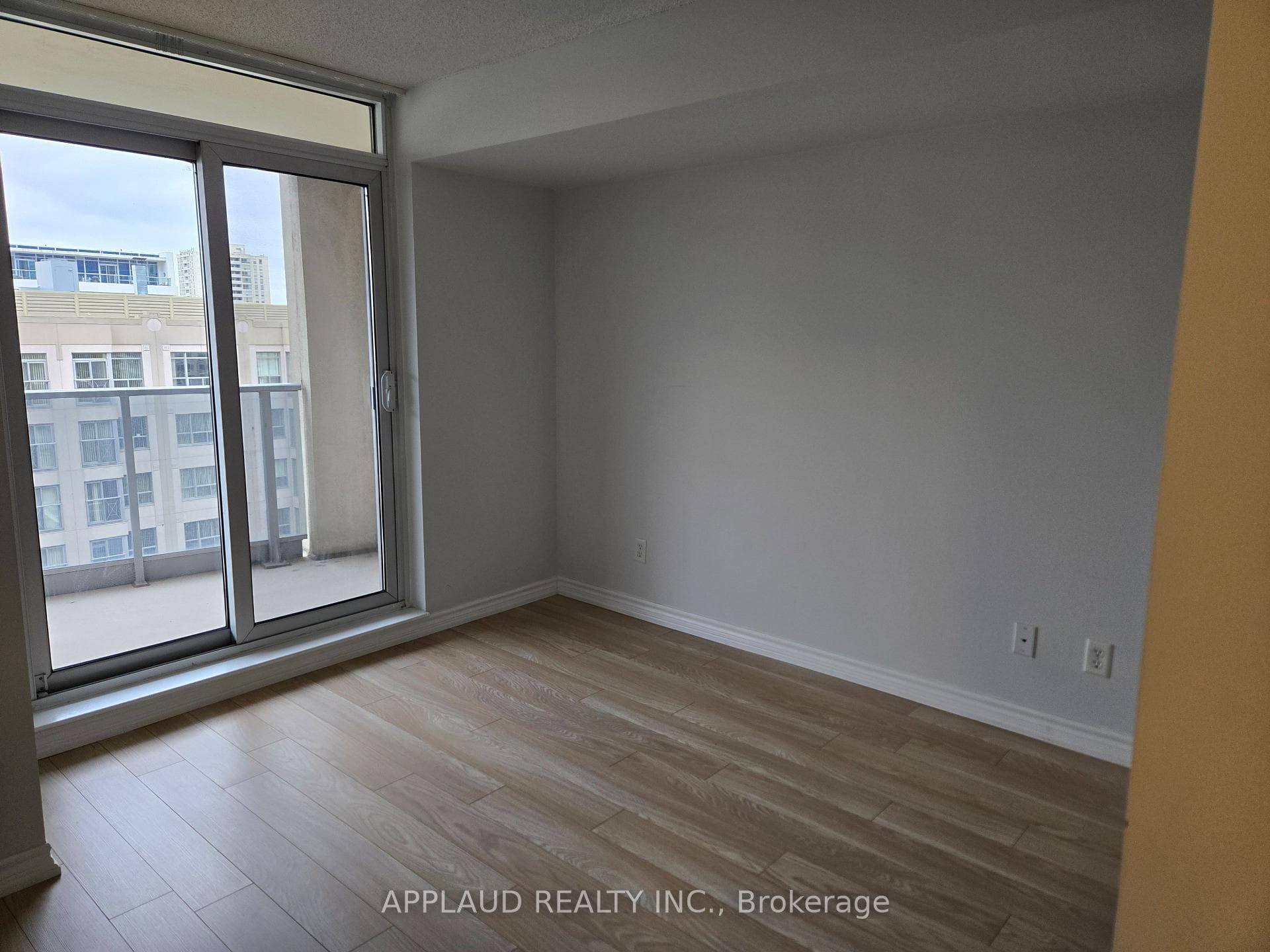 2 Rean Drive Unit 903 photo 3