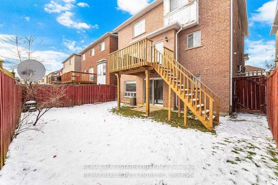 42 Sedgewick Circle photo 48