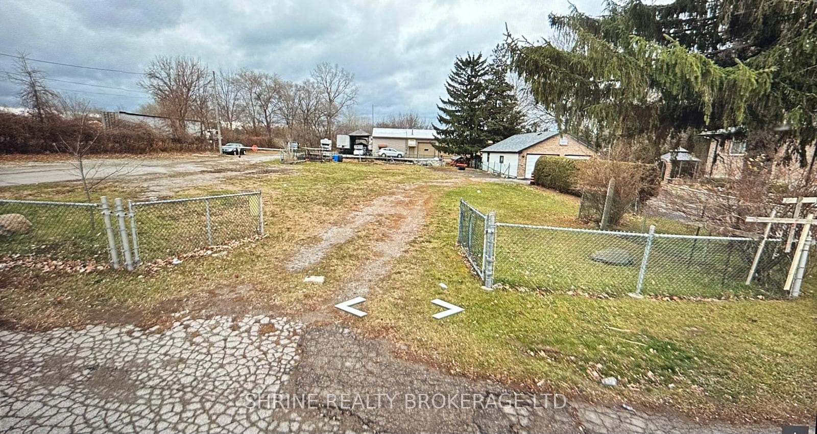 16 Clarke Road photo 1