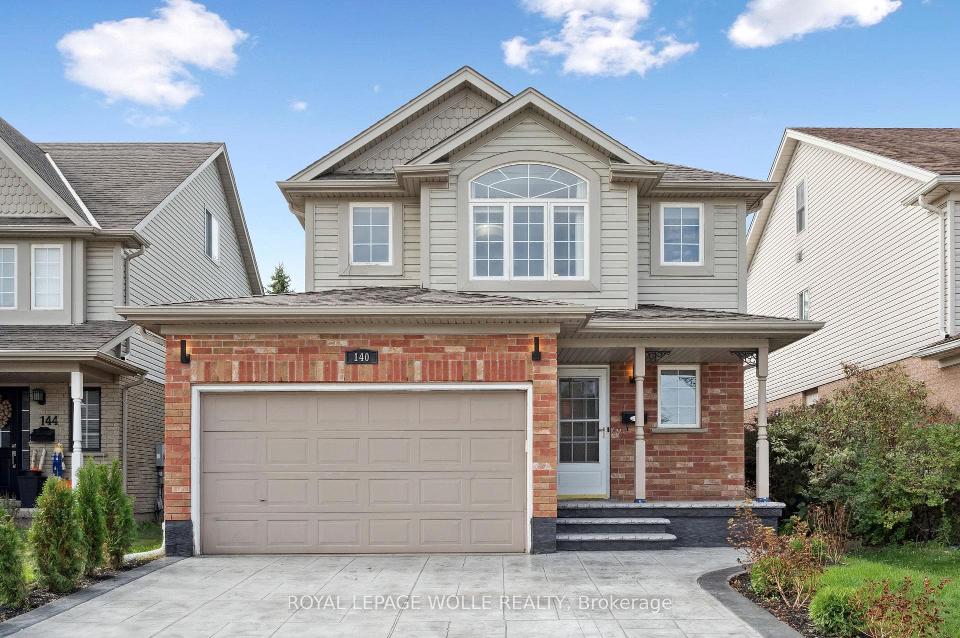 140 Veronica Drive photo 1
