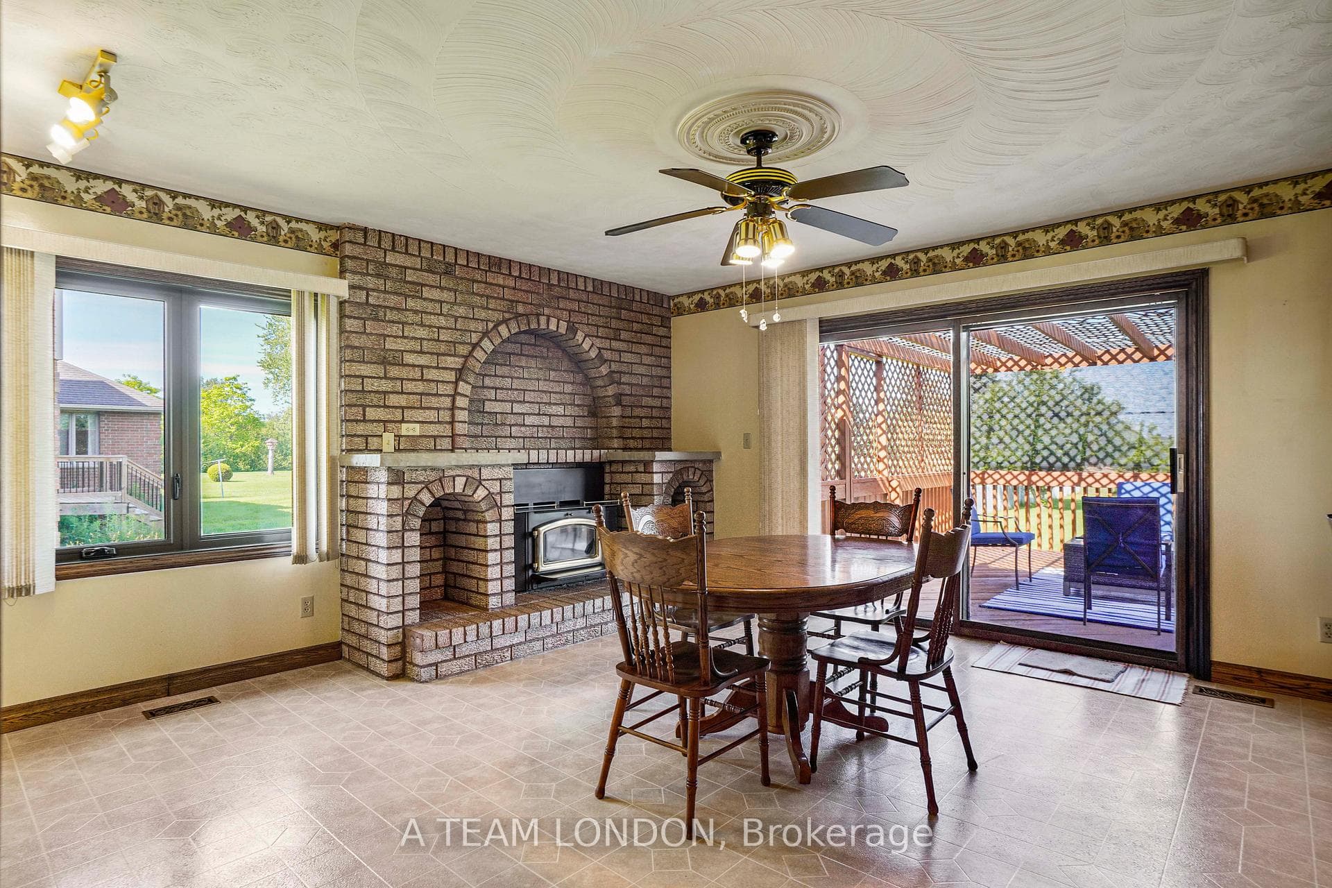 9788 Tower Road photo 7