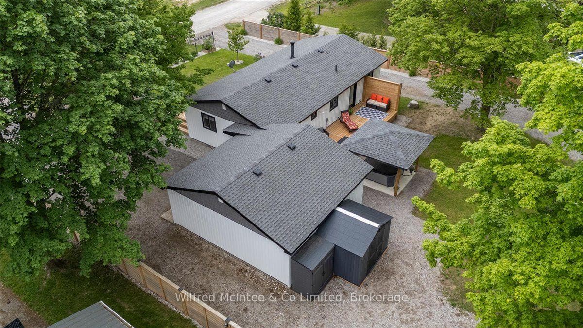 38 Allister Place photo 4