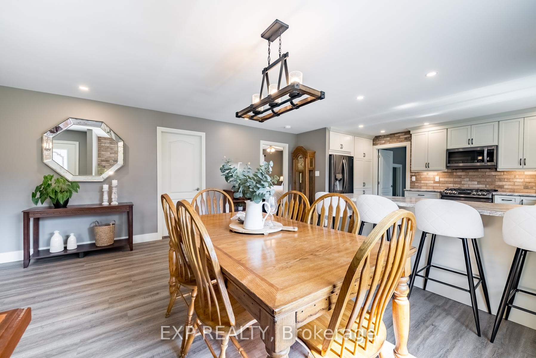 8854 Slater Street photo 7