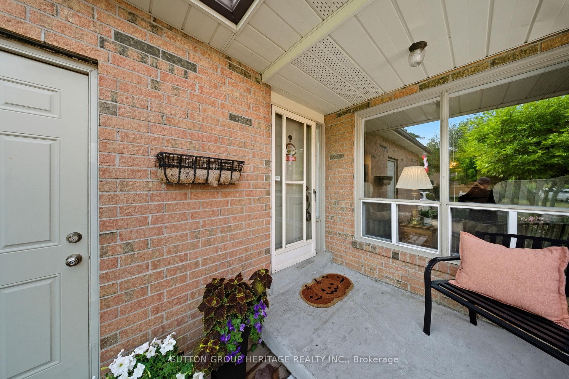 69 Spragg Circle photo 2