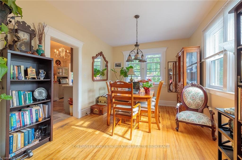 189 SUGARLOAF Street photo 16
