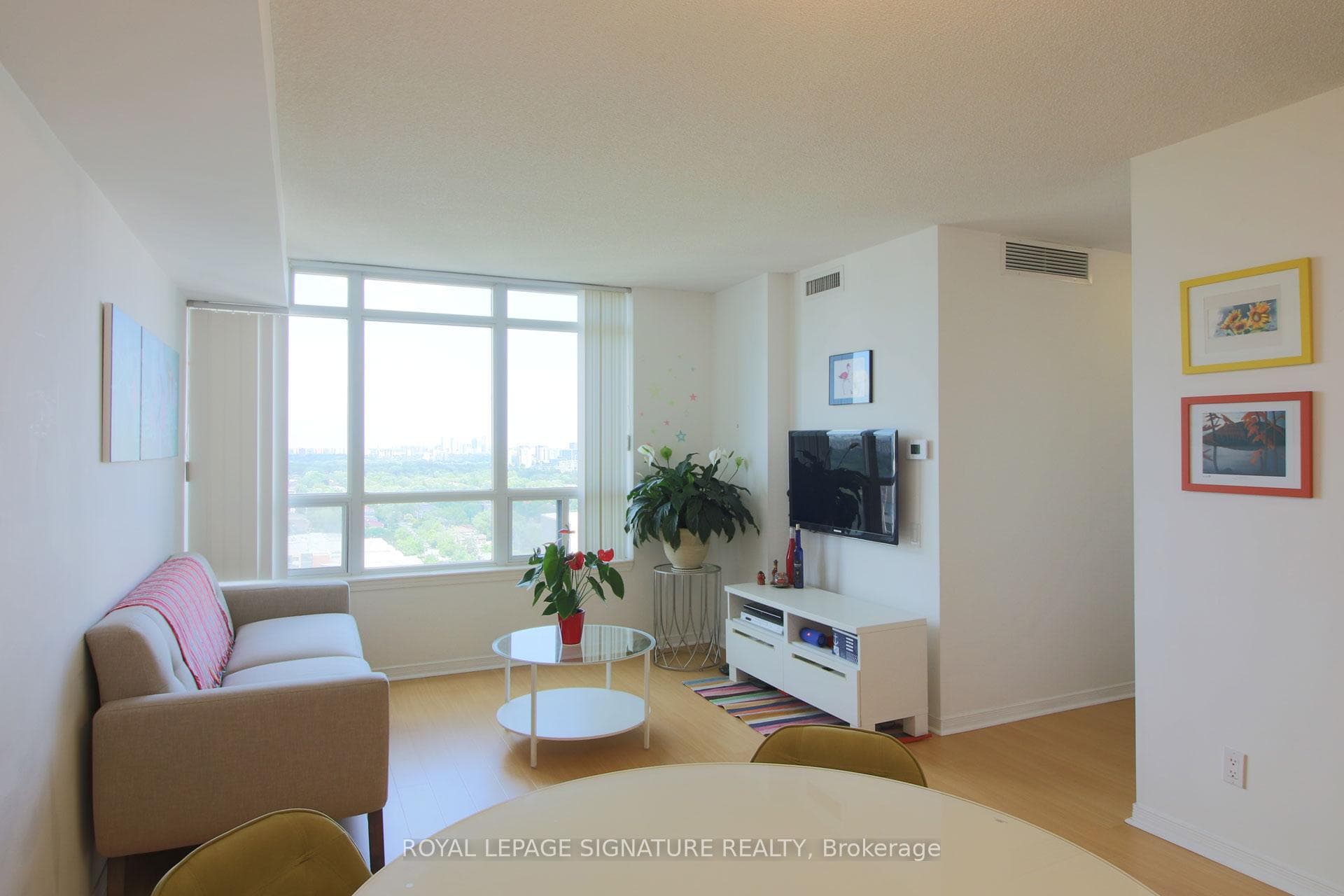 8 Hillcrest Avenue Unit 2210 photo 3
