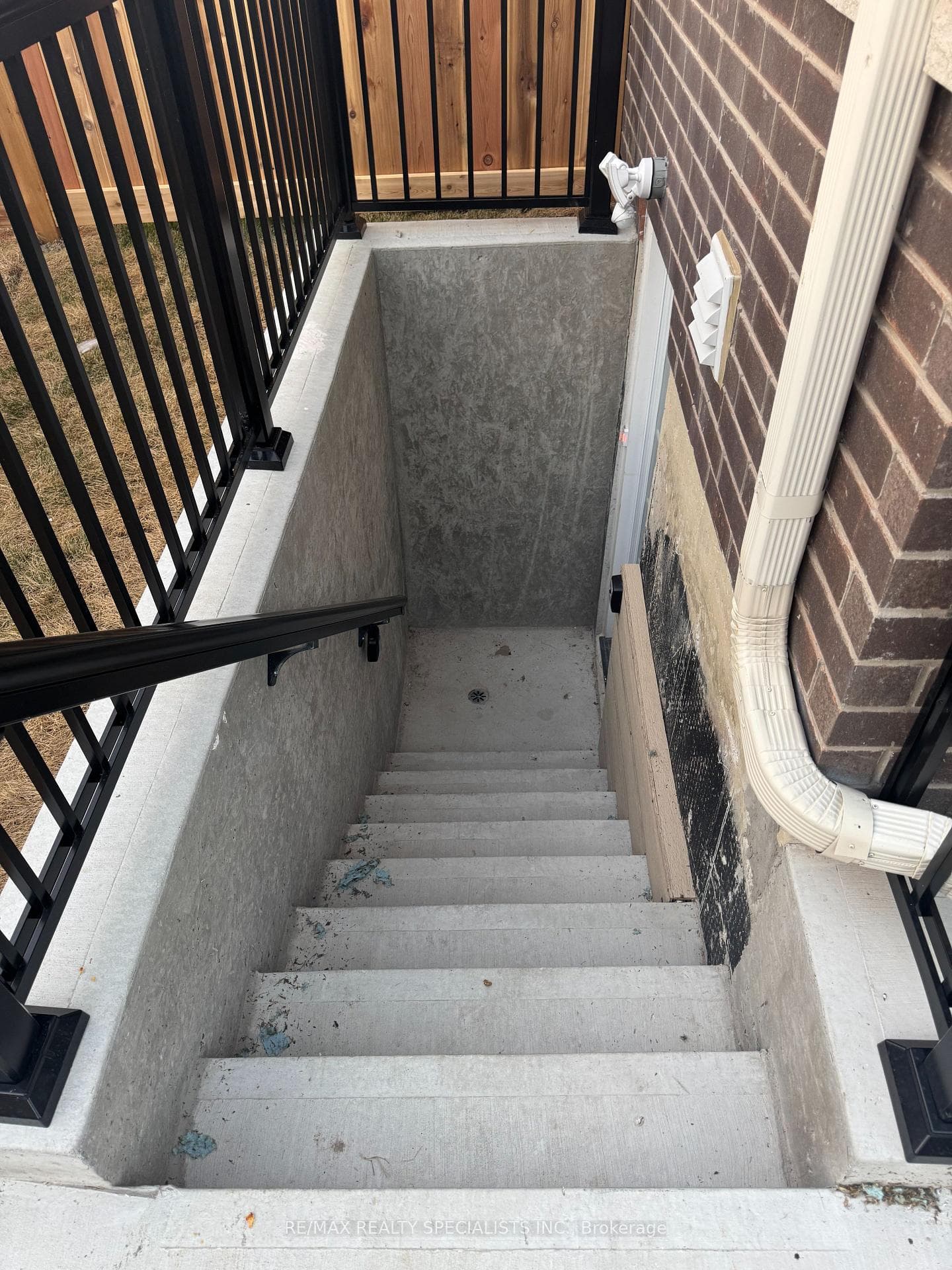 20 Elderberry Street Unit (Basement) photo 10