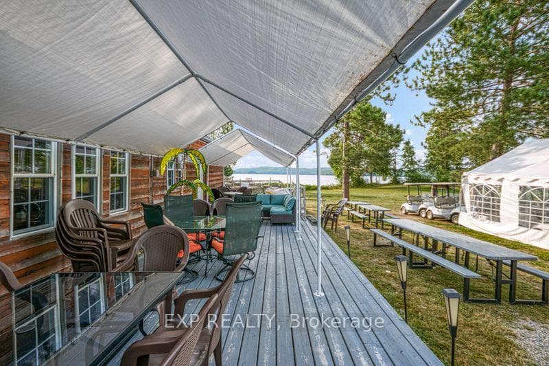 725 Lochhead Drive photo 28