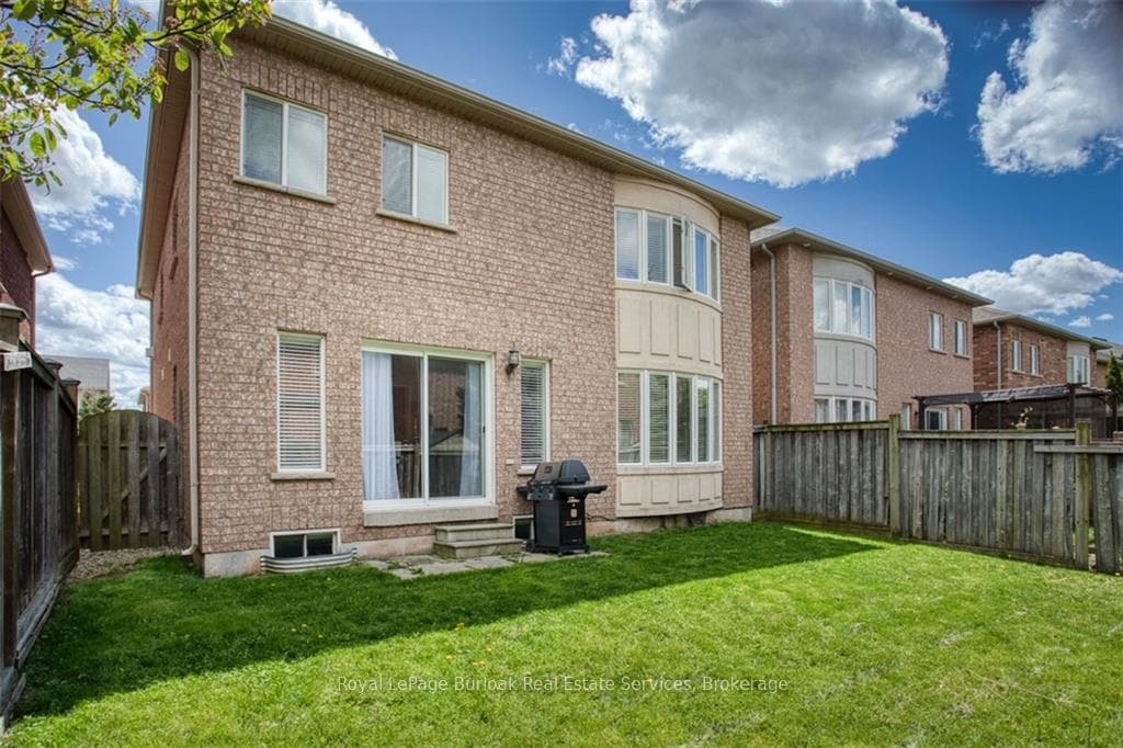 5269 Nova Crescent photo 30