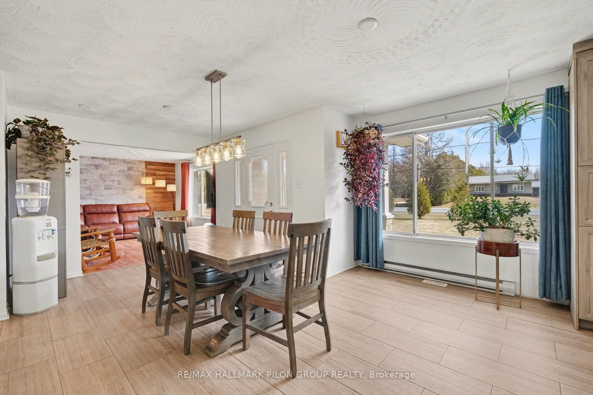 688 Station Road photo 6
