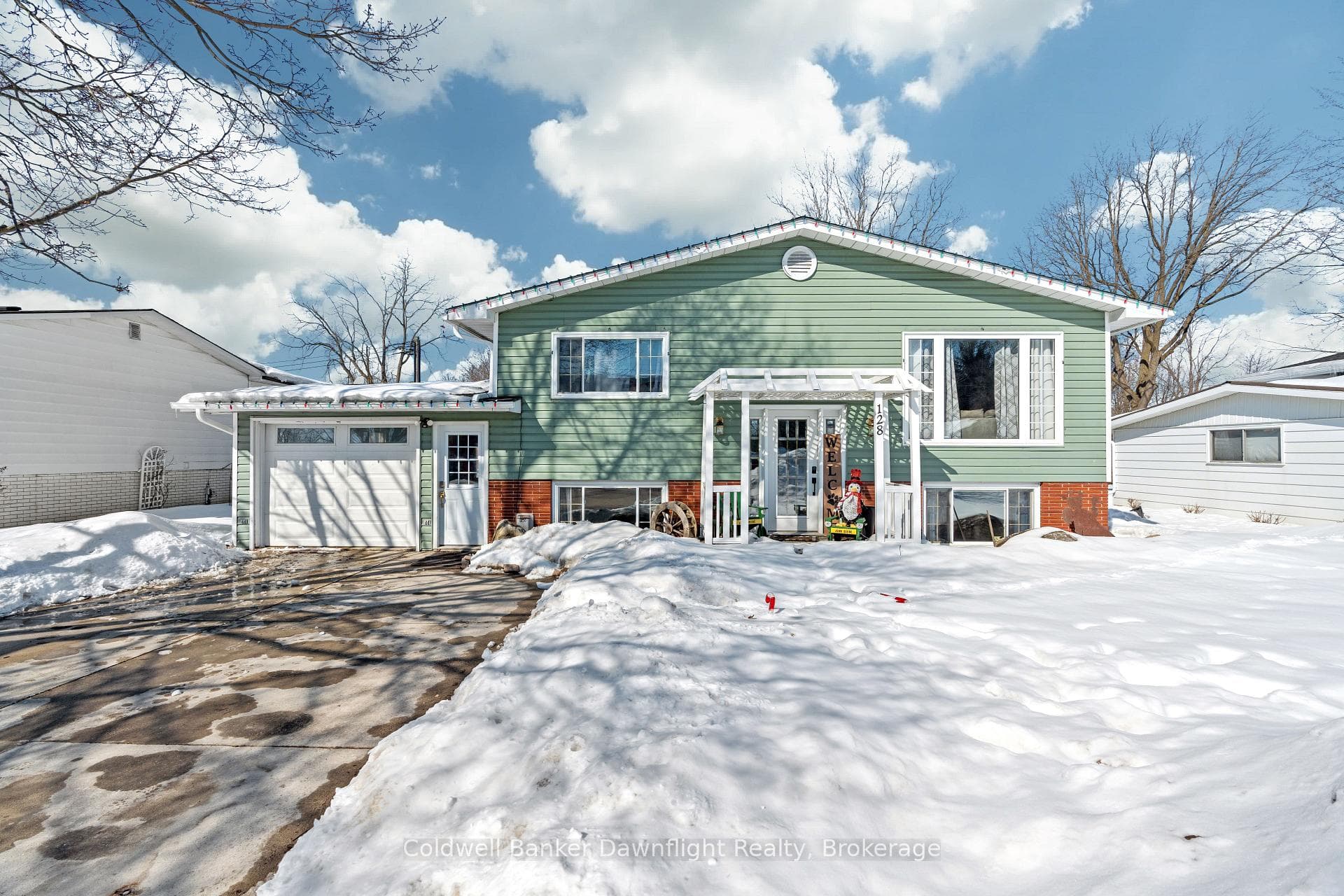 128 Mill Street photo 2