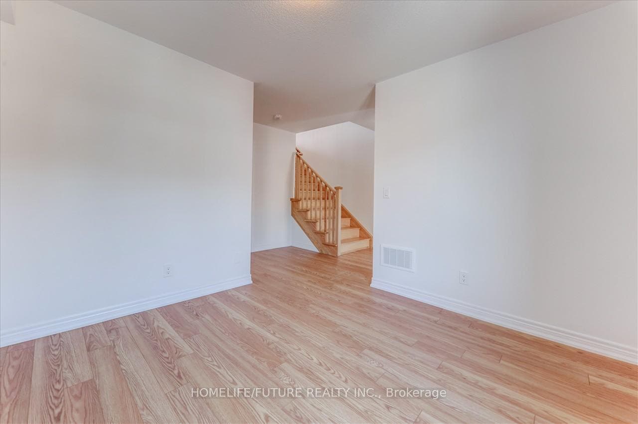 154 Lageer Drive photo 7