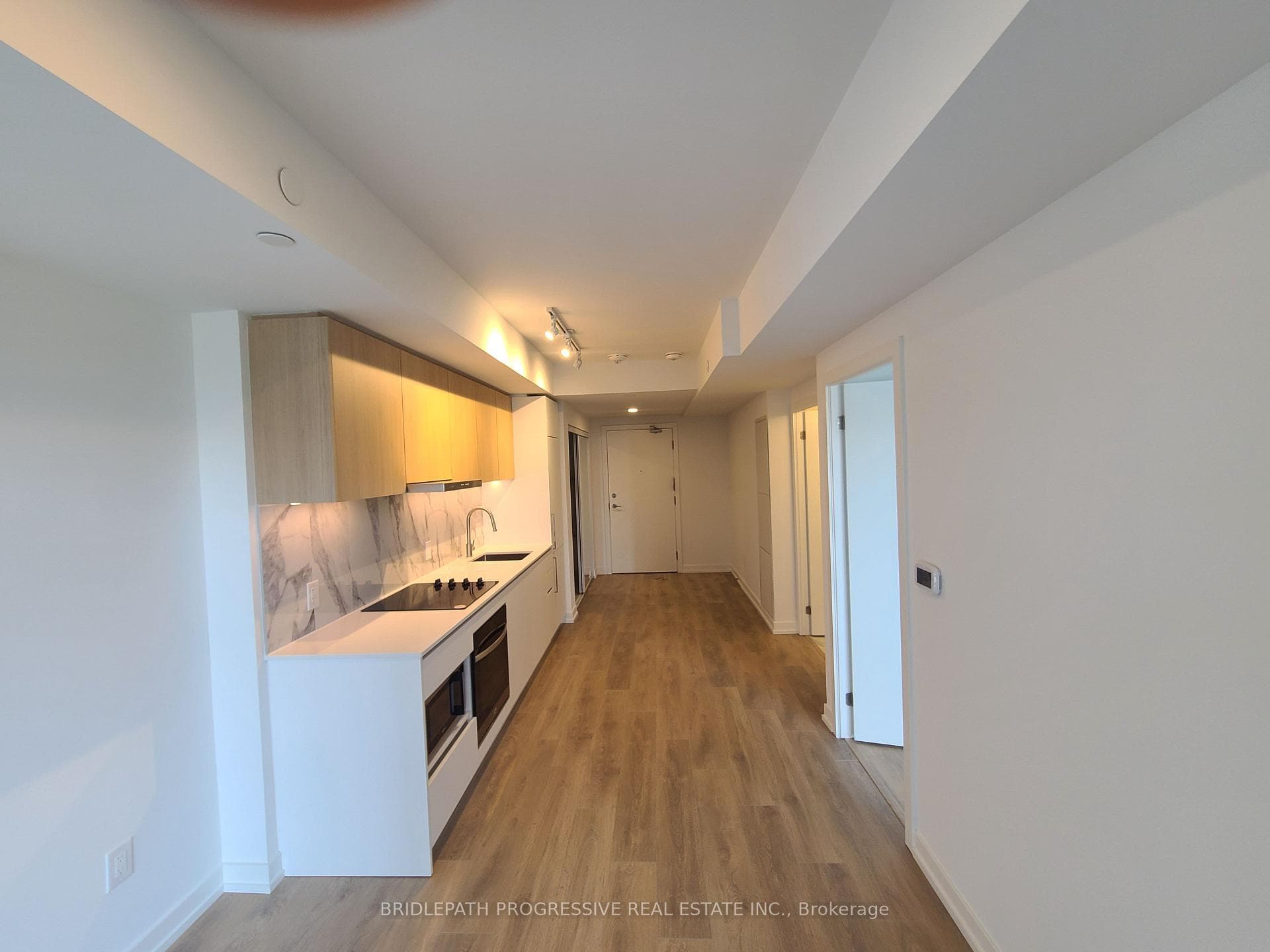 1100 Sheppard Avenue Unit 832 photo 6
