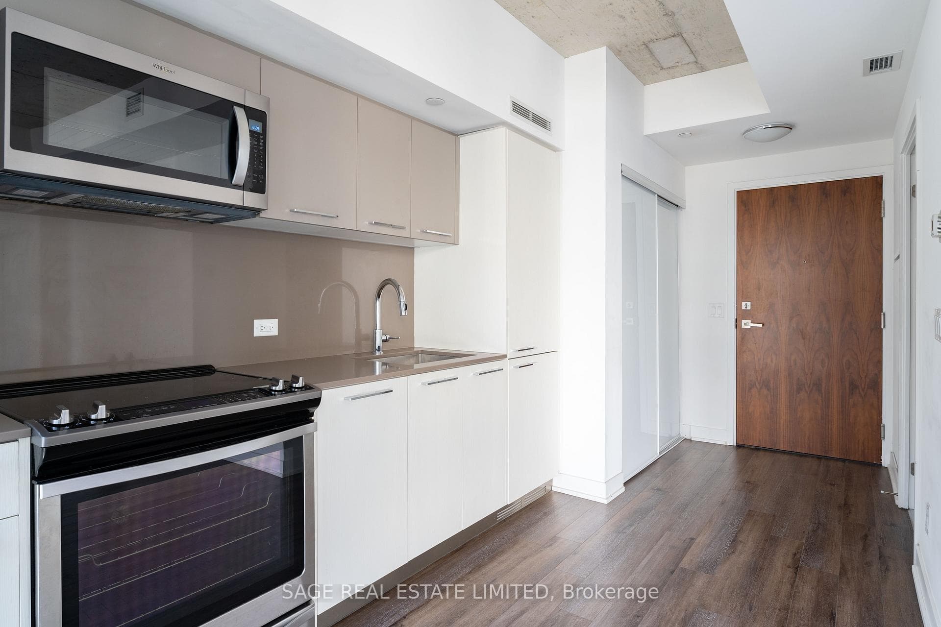 15 Baseball Place Unit 1102 photo 4