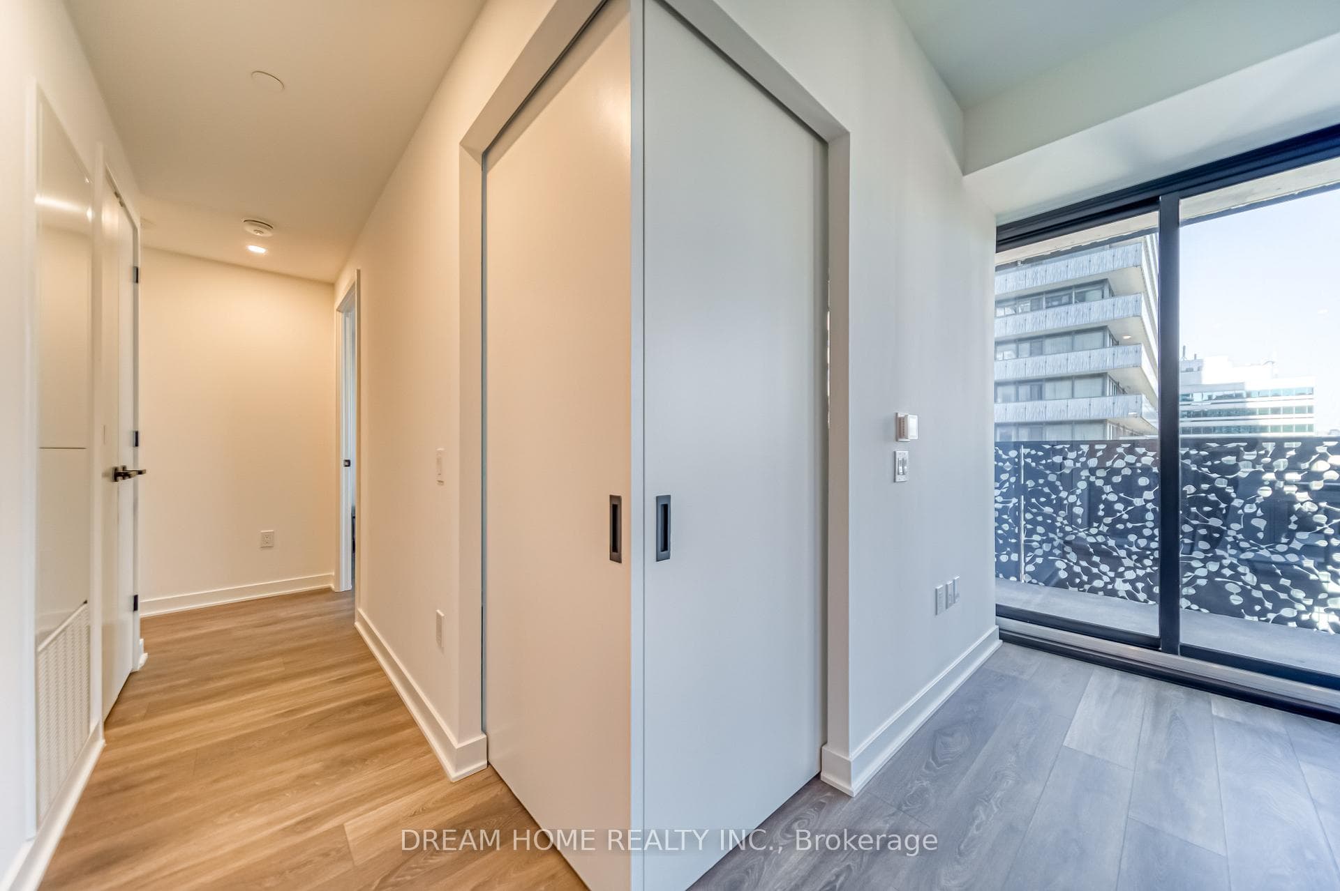 55 Charles Street Unit 1512 photo 18