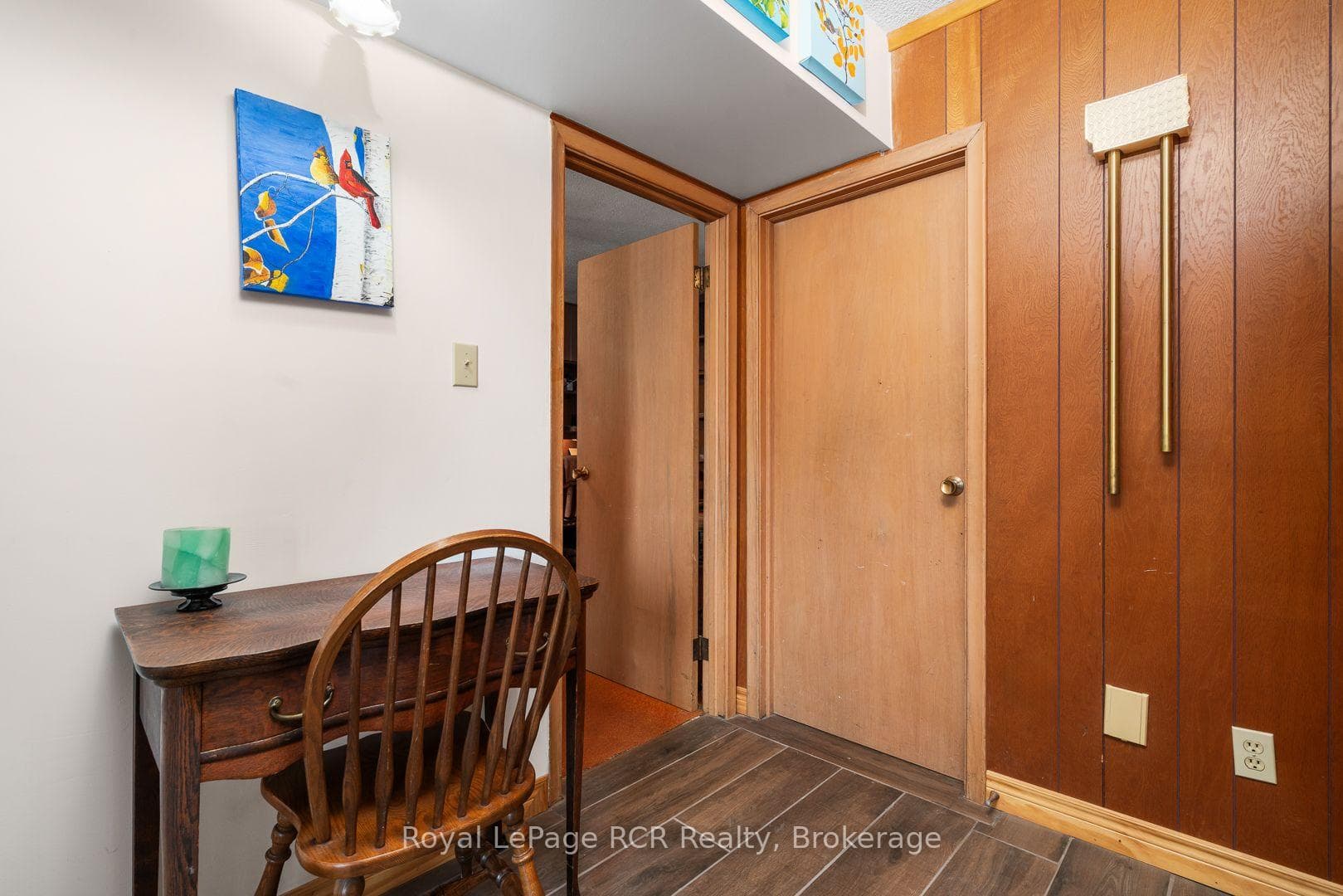 foyer and door to family room and laundry