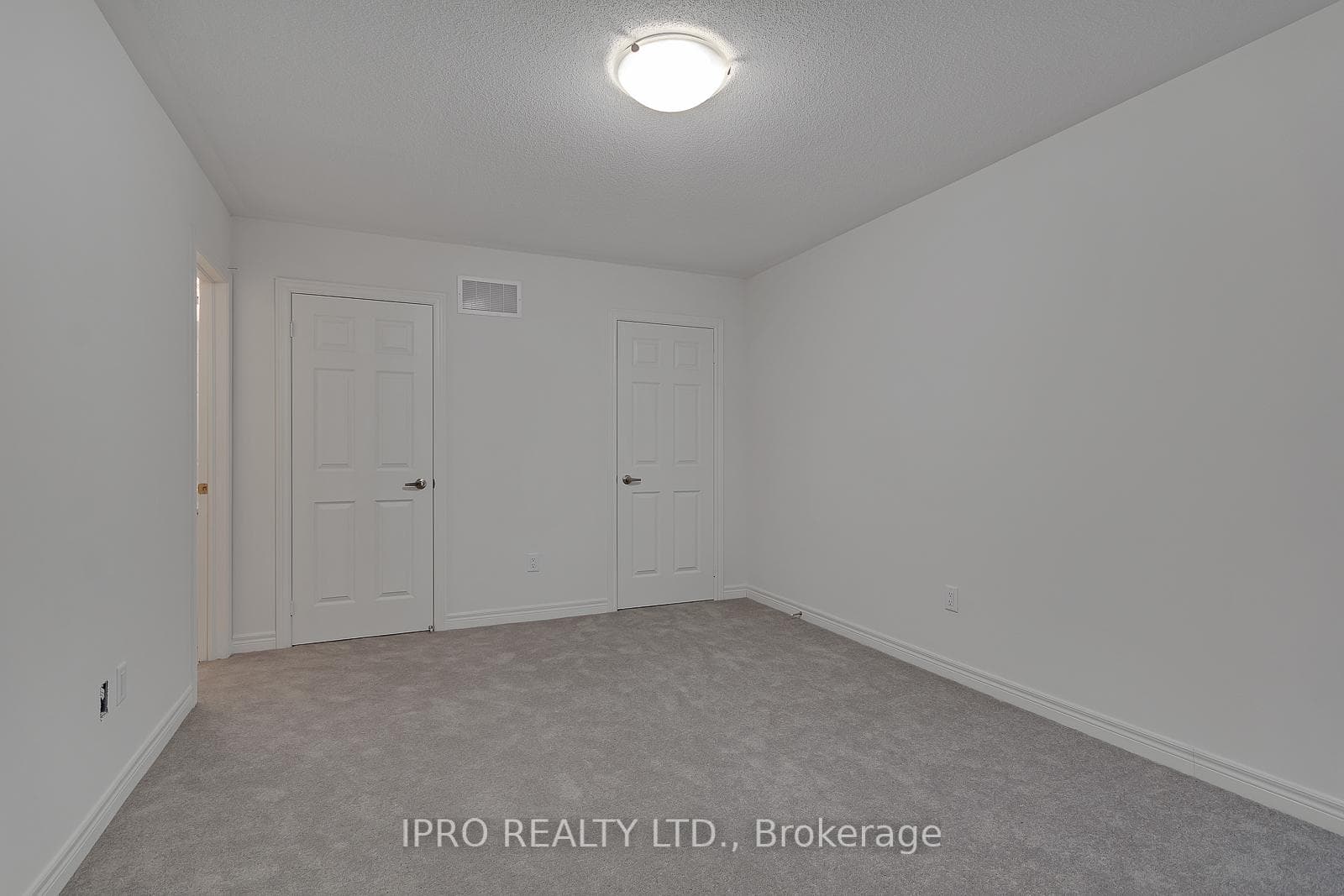 481 Manhattan Common N/A photo 30
