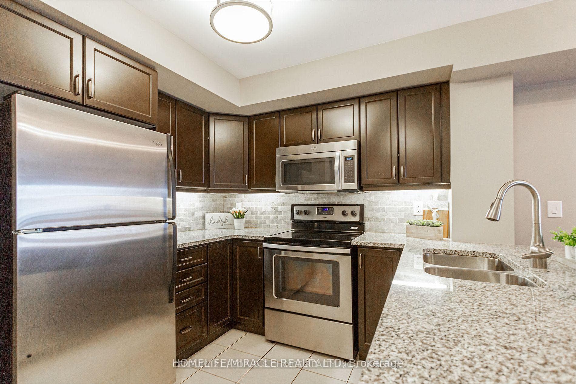1045 Nadalin Heights Unit 211 photo 13