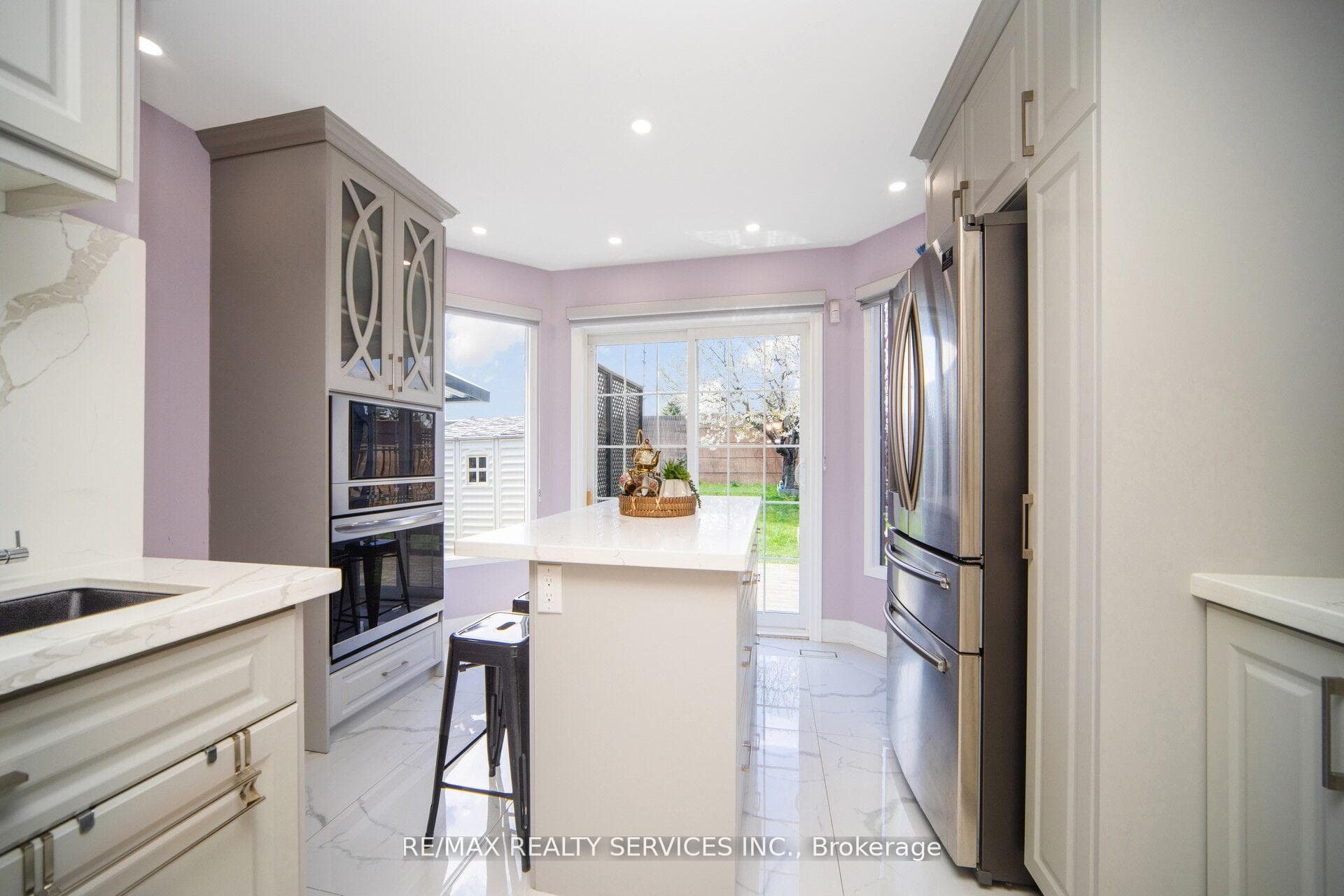 24 Neville Crescent photo 14