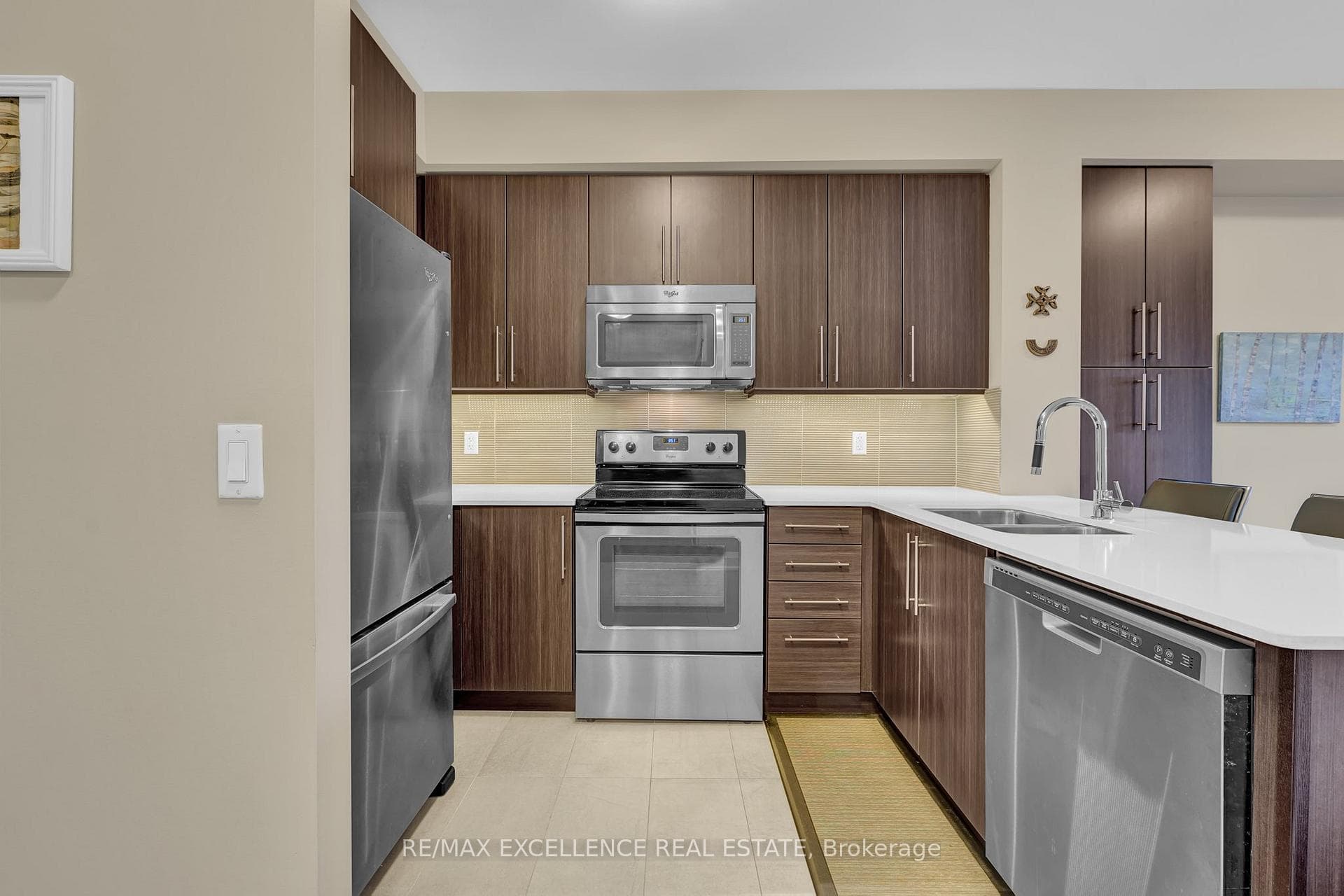 8302 Islington Avenue Unit 218 photo 11