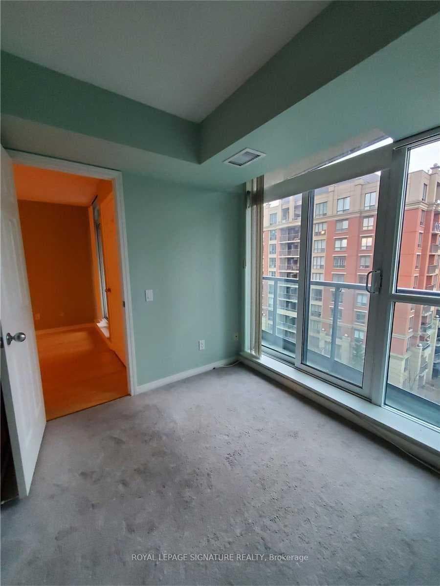 30 Harrison Garden Boulevard Unit 812 photo 13