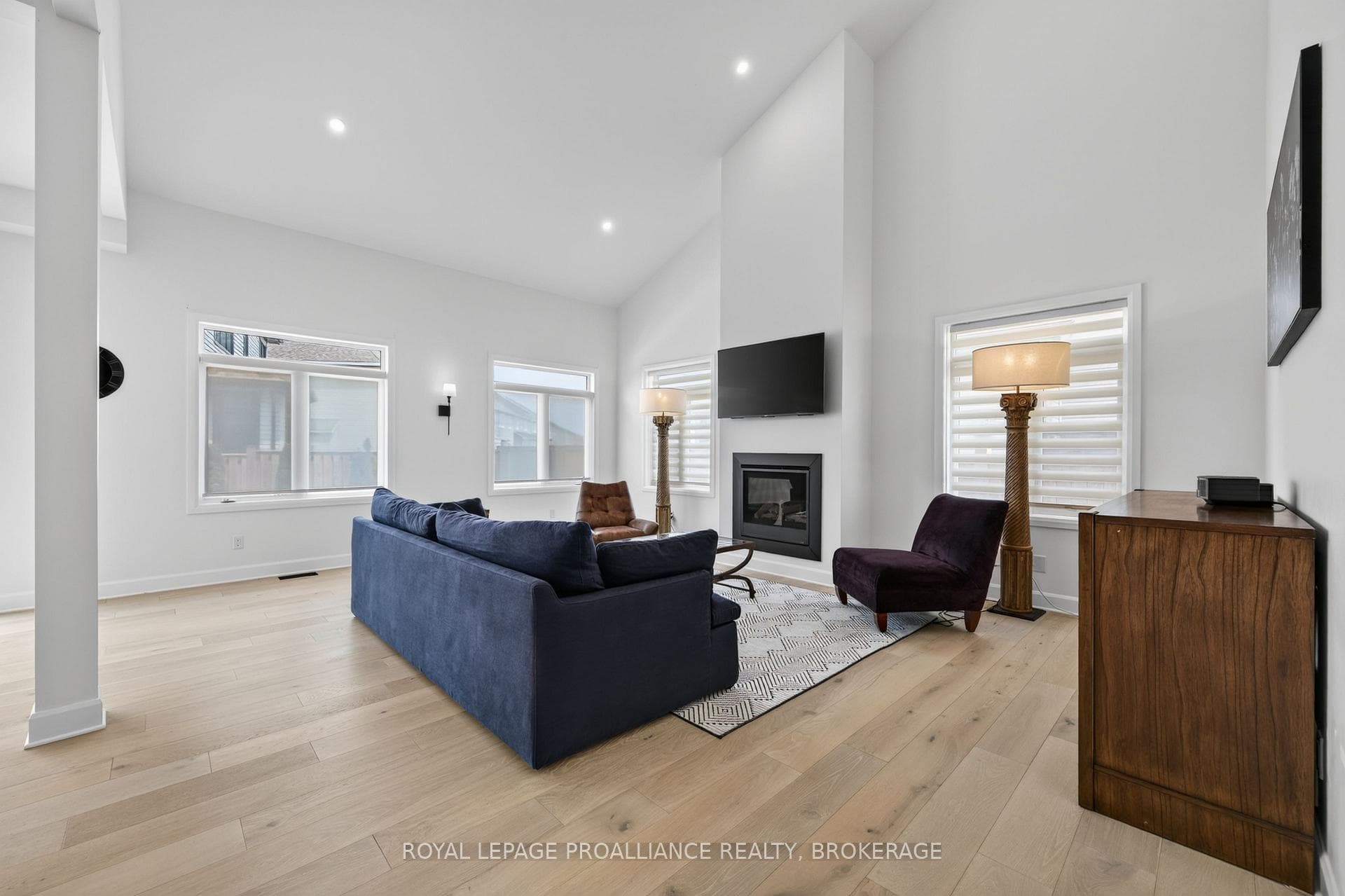 811 Riverview Way photo 13