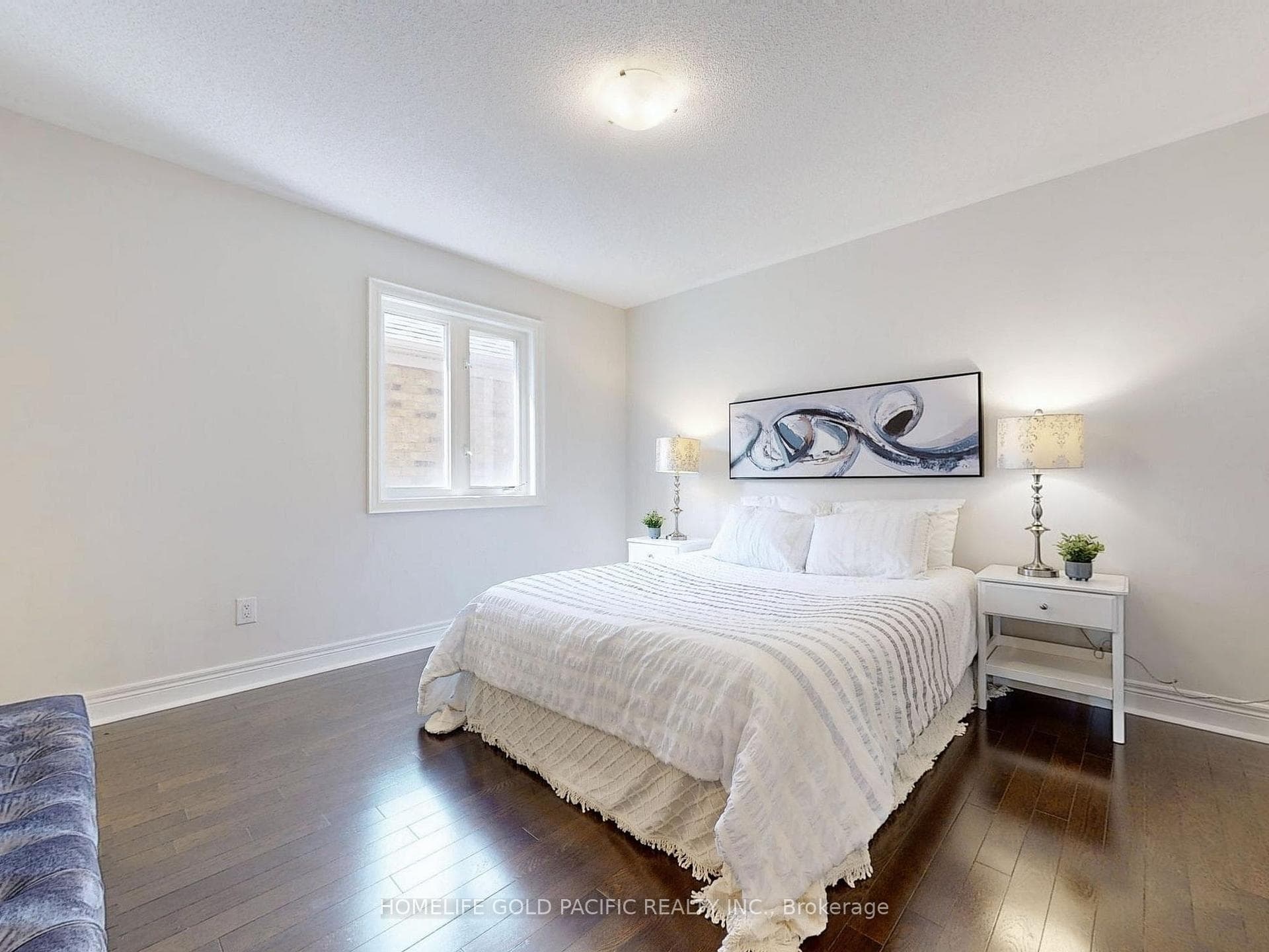 66 Prince Of Wales Drive photo 34