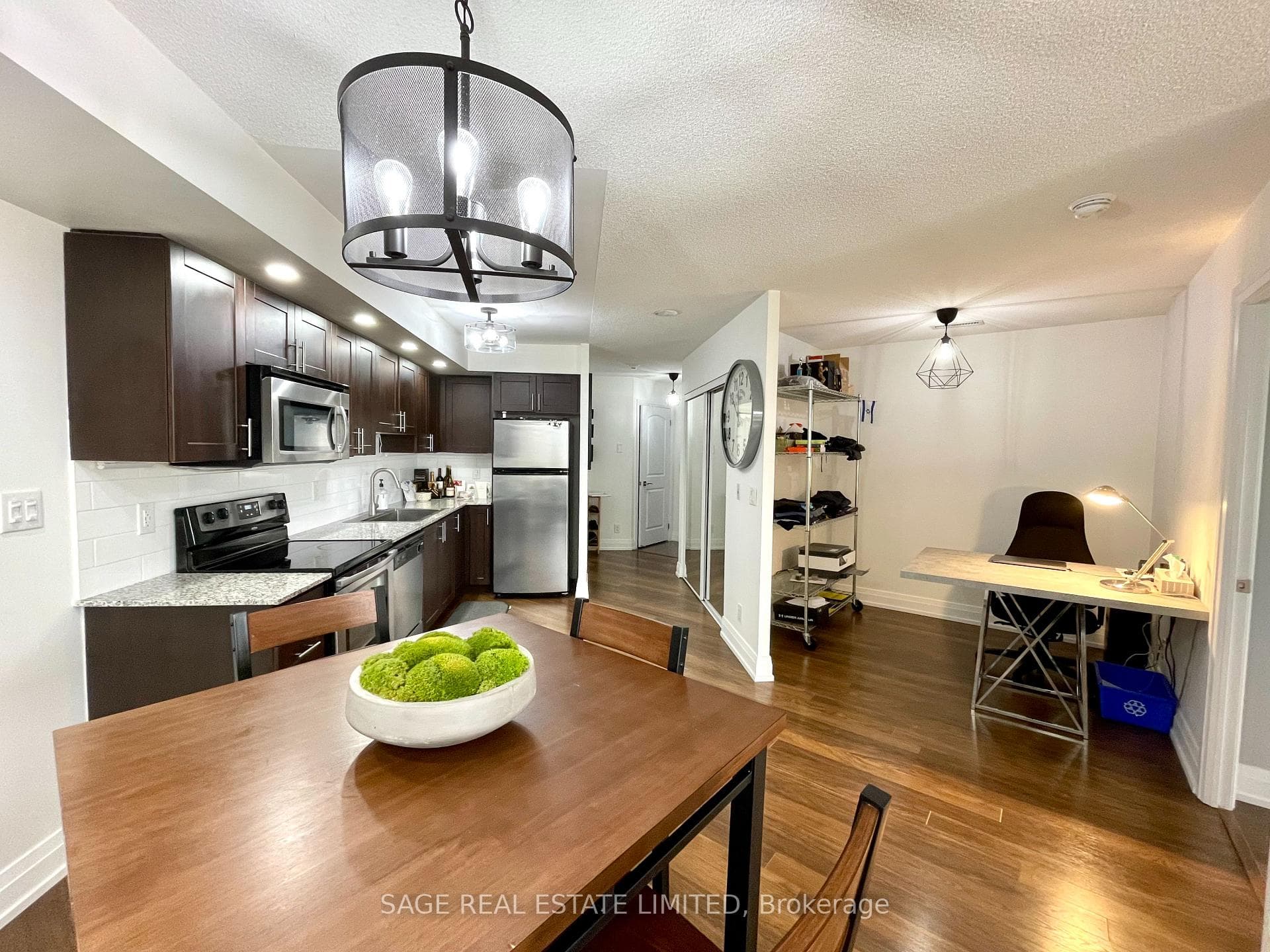 1060 Sheppard Avenue Unit 710 photo 7