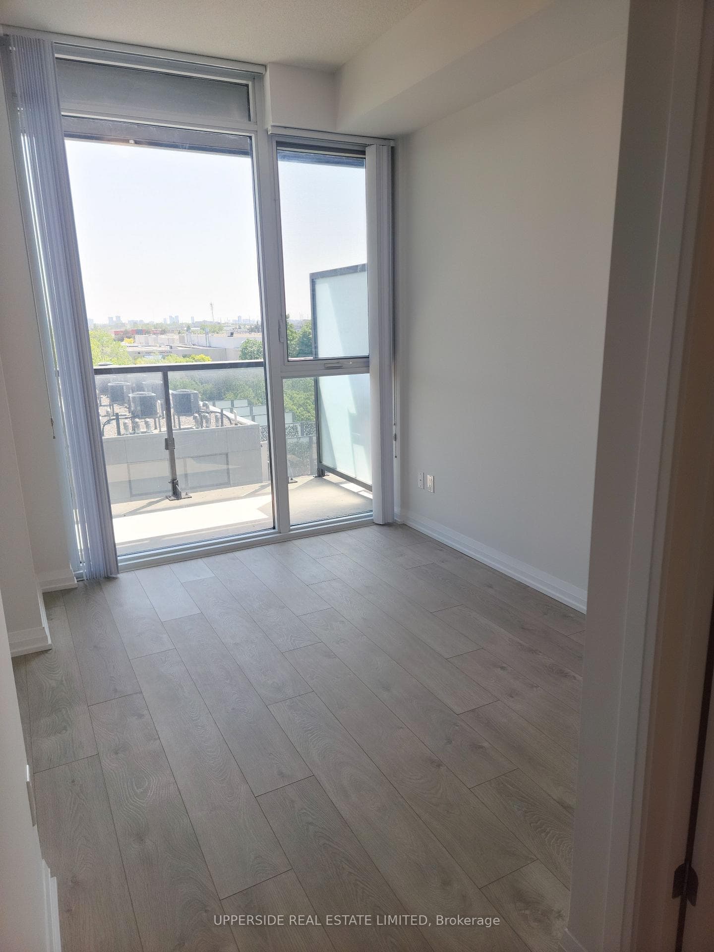 7895 Jane Street Unit 502 photo 5