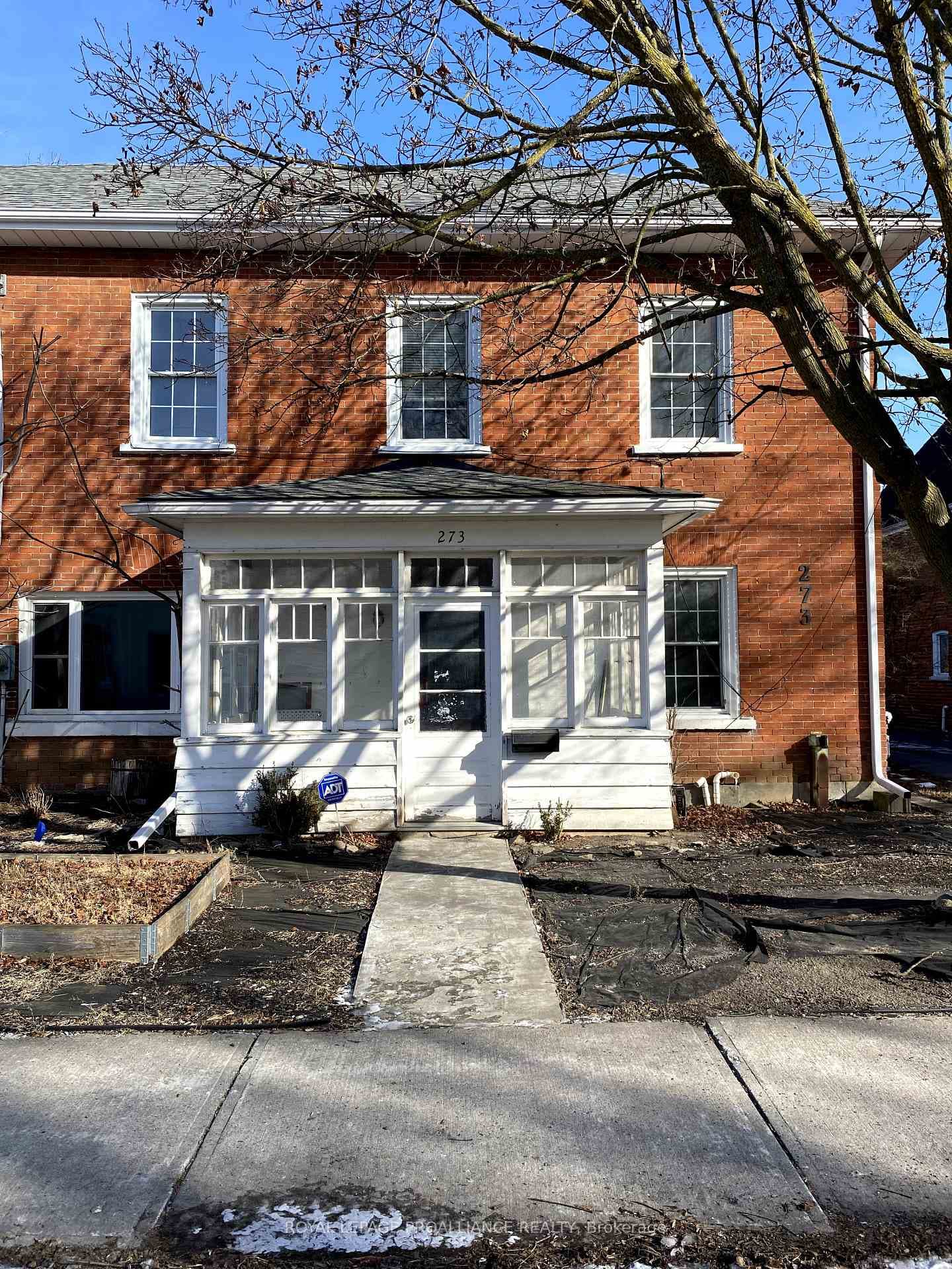 273 Ann Street photo 1
