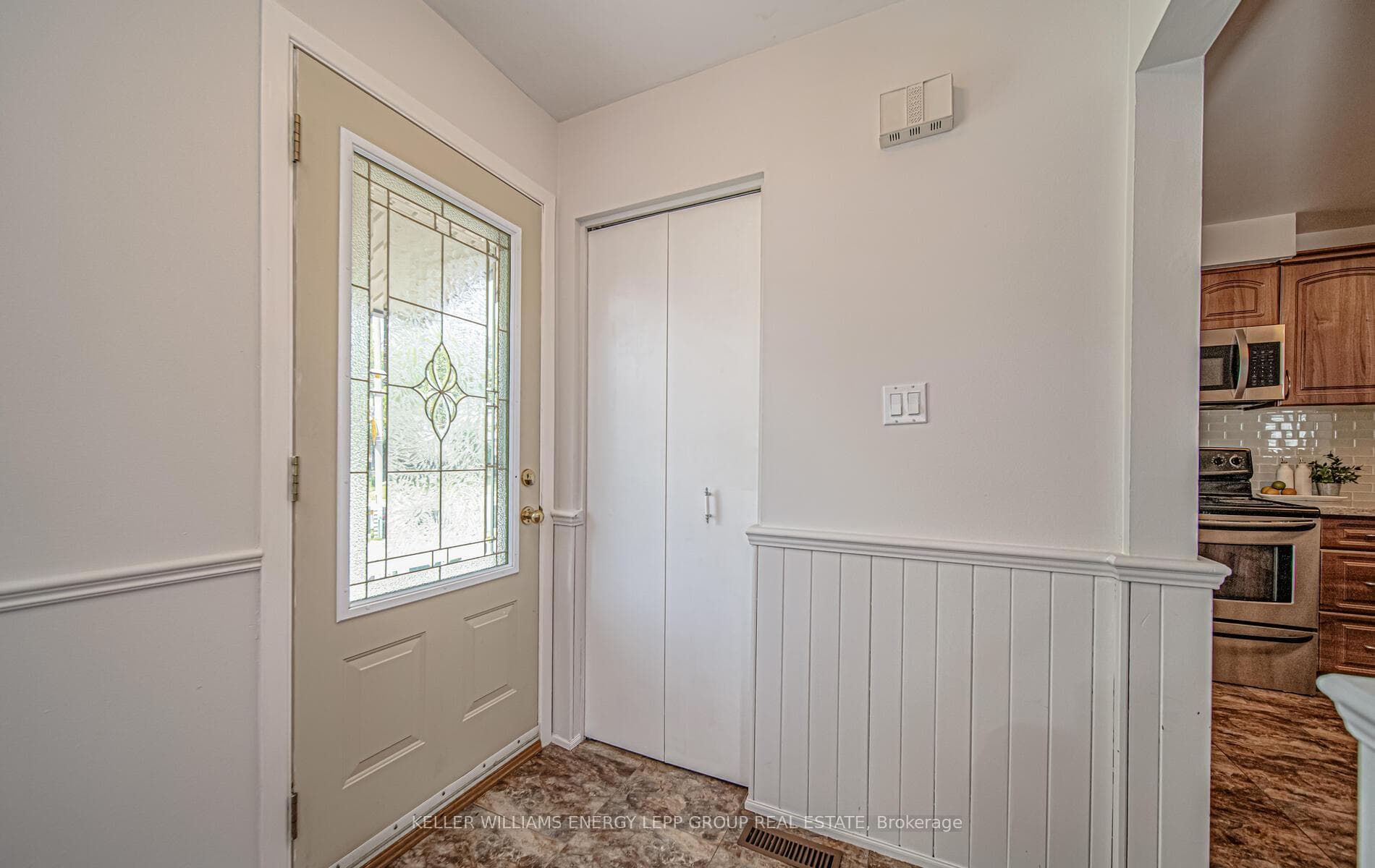 31 Pilkington Crescent photo 6