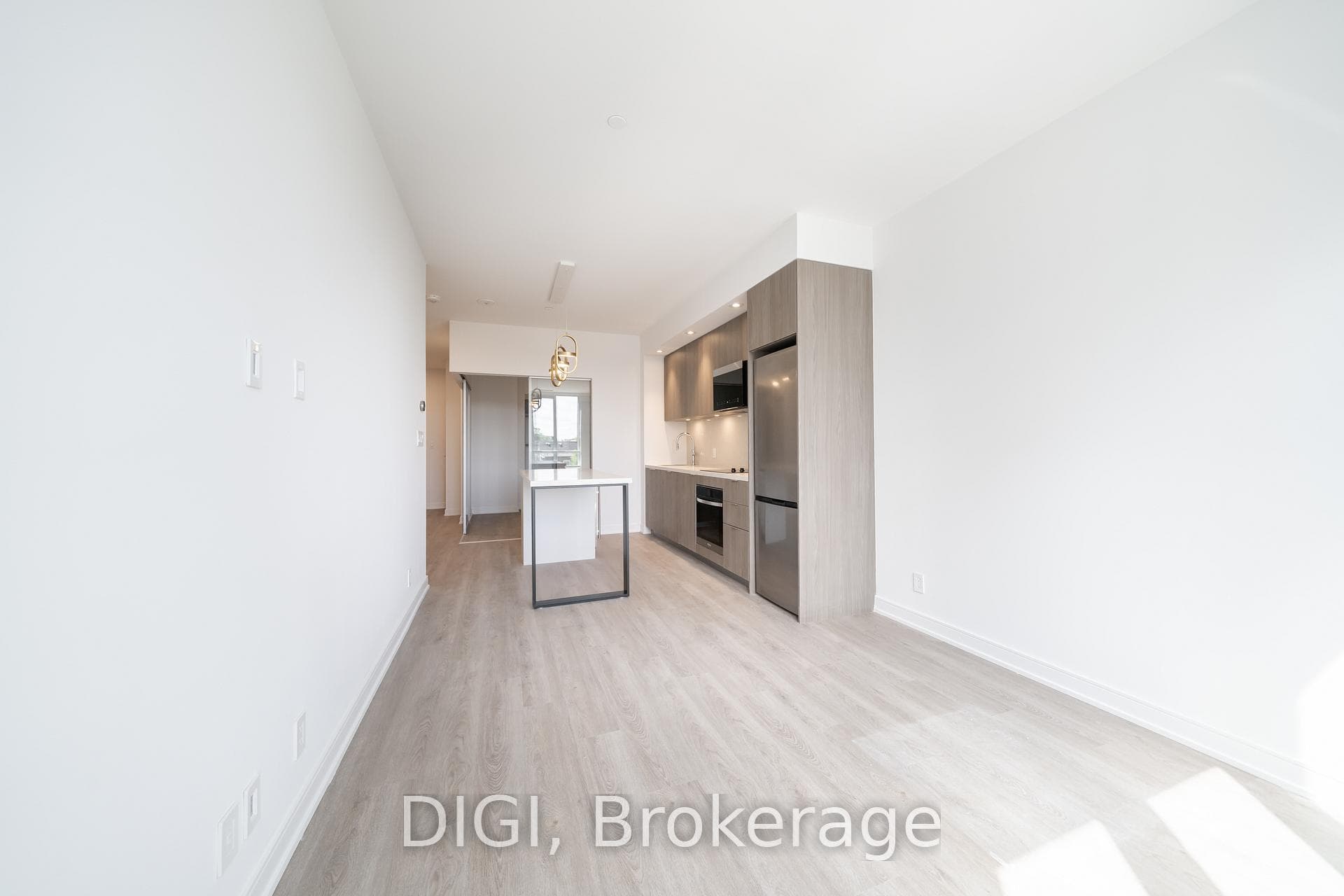 485 Perth Avenue Unit W322 photo 4