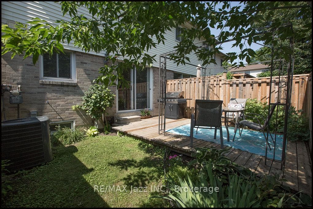 611 Galahad Drive Unit 90 photo 14