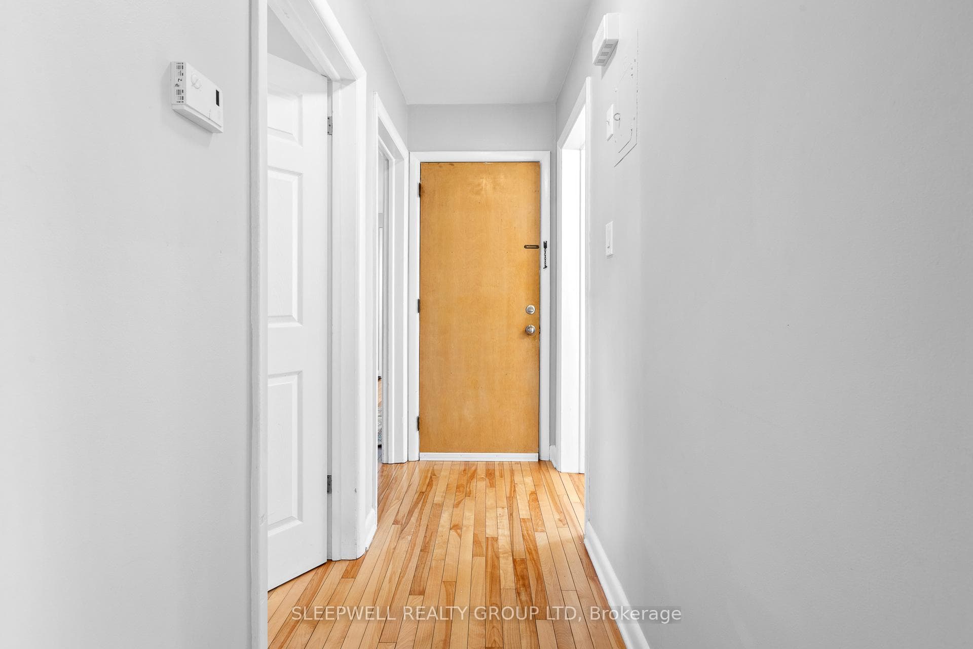 473 Vernon Avenue photo 9