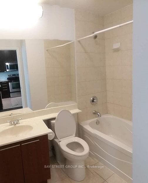 88 Broadway Avenue Unit 602 photo 6