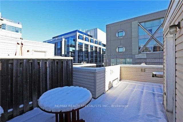 98 Strachan Avenue Unit 611 photo 10