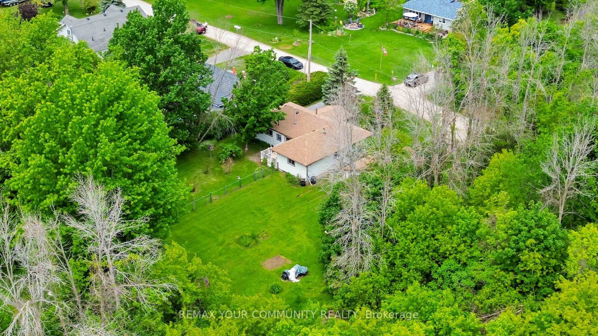 23 LAVIOLETTE Avenue photo 6