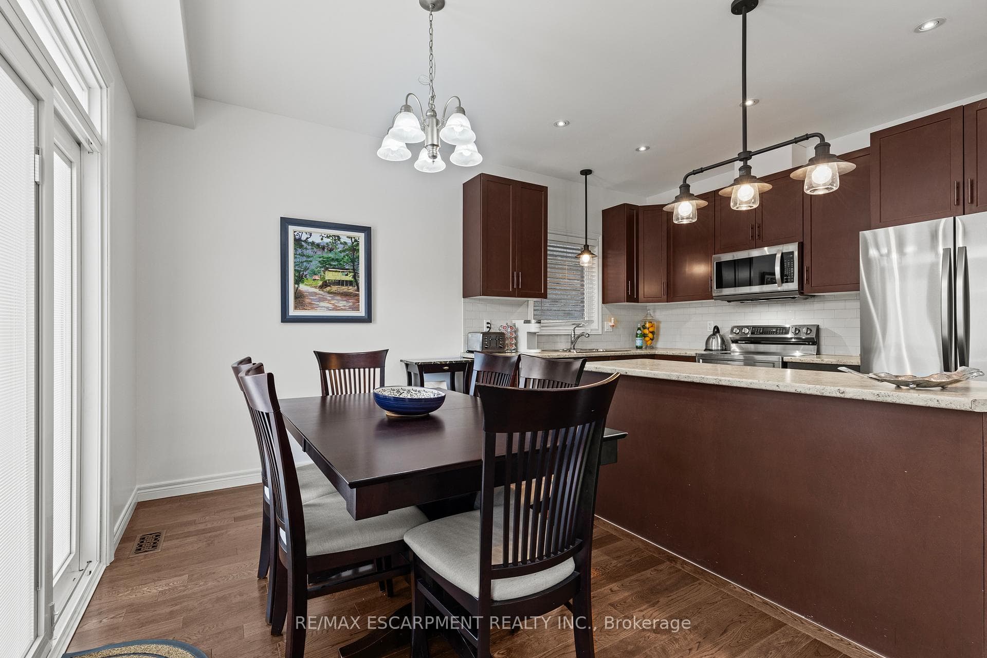 65 Winslow Way photo 15