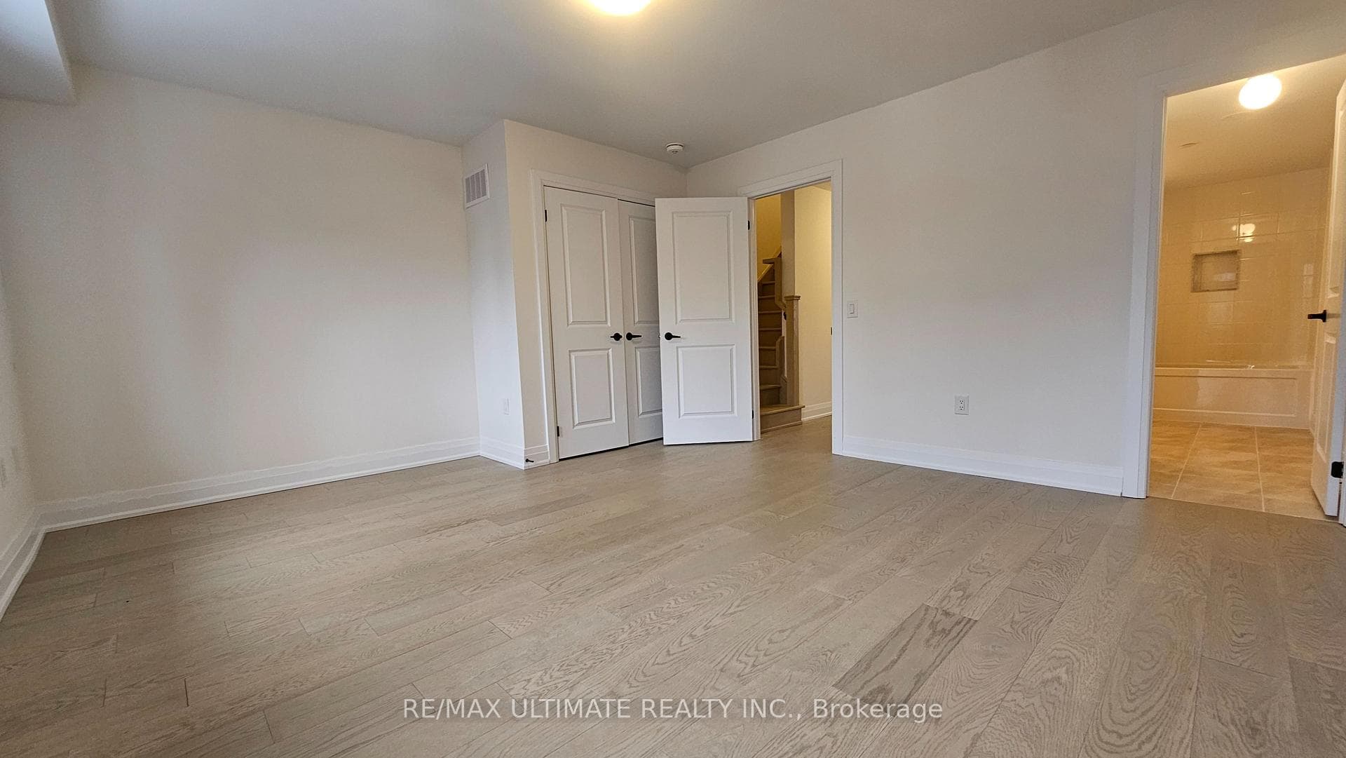 75 Marret Lane photo 8