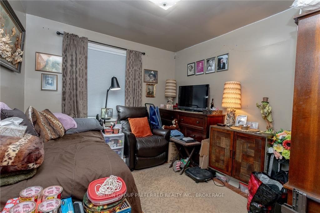 15 DAUGHERTY Drive photo 25