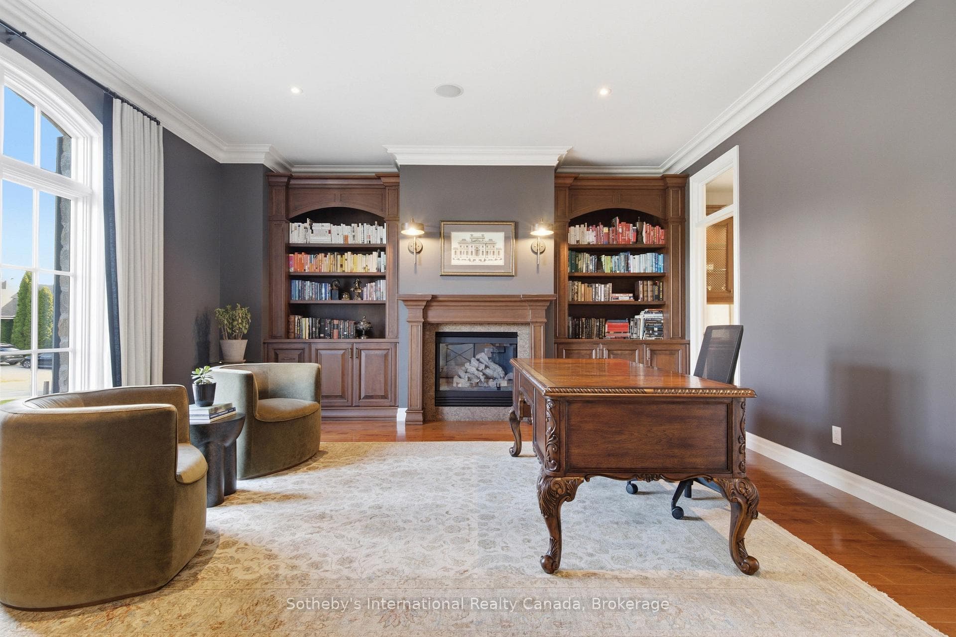 28 Deer Ridge Crescent photo 5