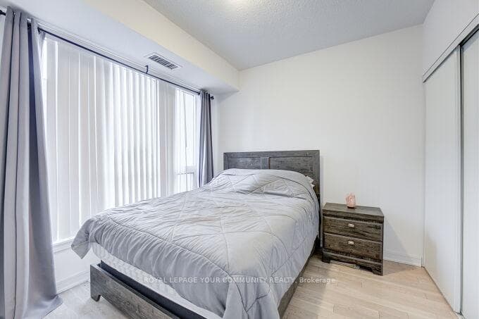 9201 Yonge Street Unit 202 photo 18