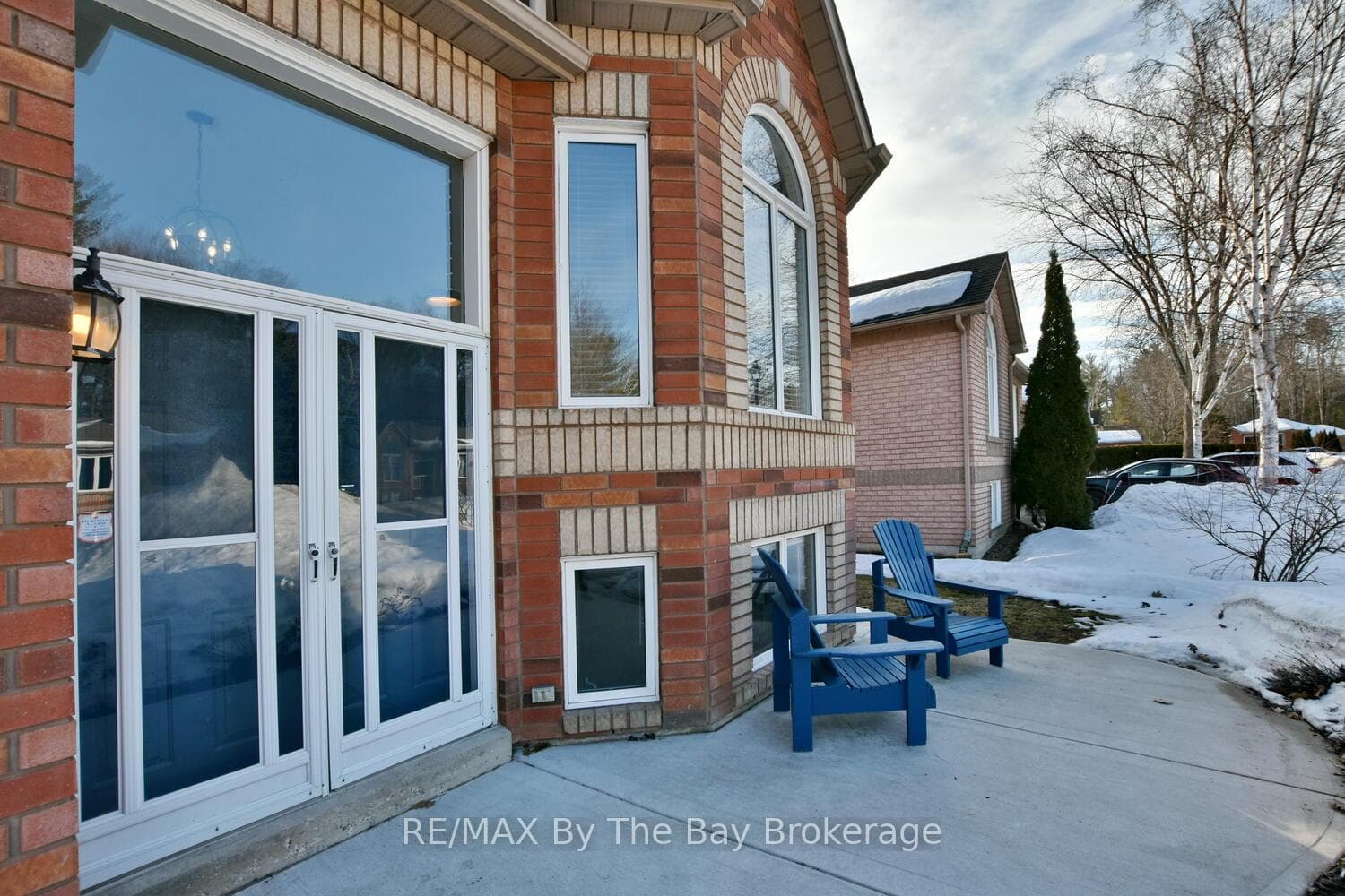 Concrete patio at front entrance